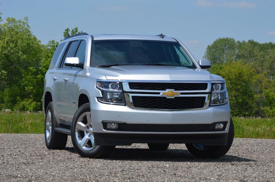  Chevrolet Tahoe LT 2014 года  (фото 2 из 16)